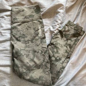 Gymshark Adapt Camo Seamless Leggings - M